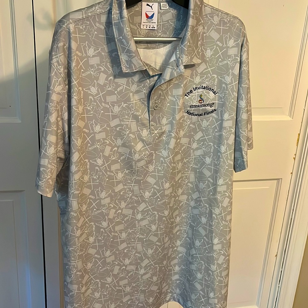 Puma Men’s large golf polo. Gray pattern with Streamsong logo